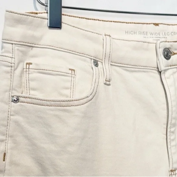 High Rise Wide Leg Cropped Cream Jeans  - Chico's (10/1.5 - Picture 8 of 15